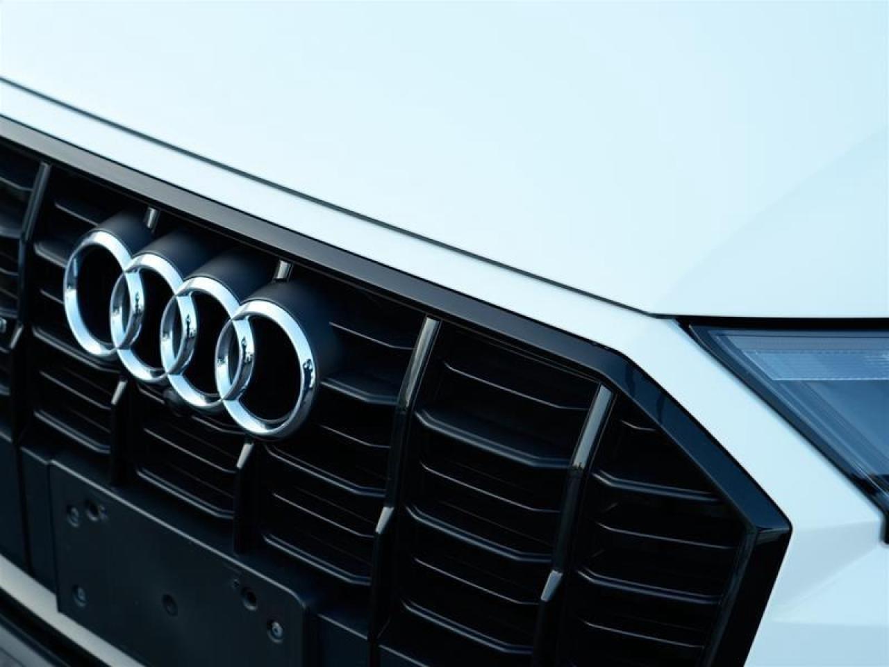 2022 Audi Q7 45 2.0T Komfort quattro 8sp Tiptronic Photo