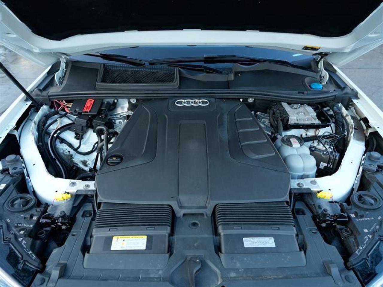 2022 Audi Q7 45 2.0T Komfort quattro 8sp Tiptronic Photo