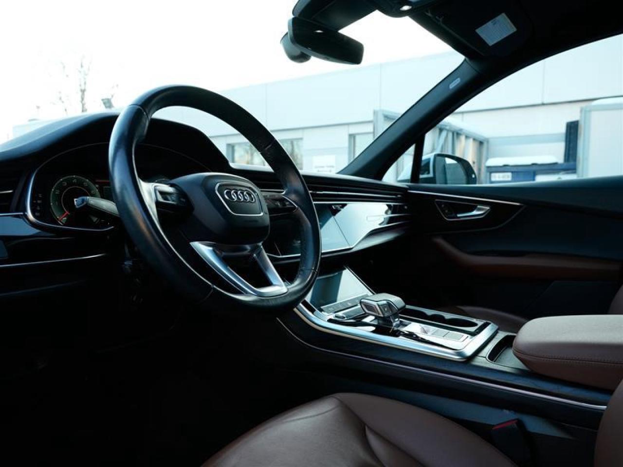 2022 Audi Q7 45 2.0T Komfort quattro 8sp Tiptronic Photo