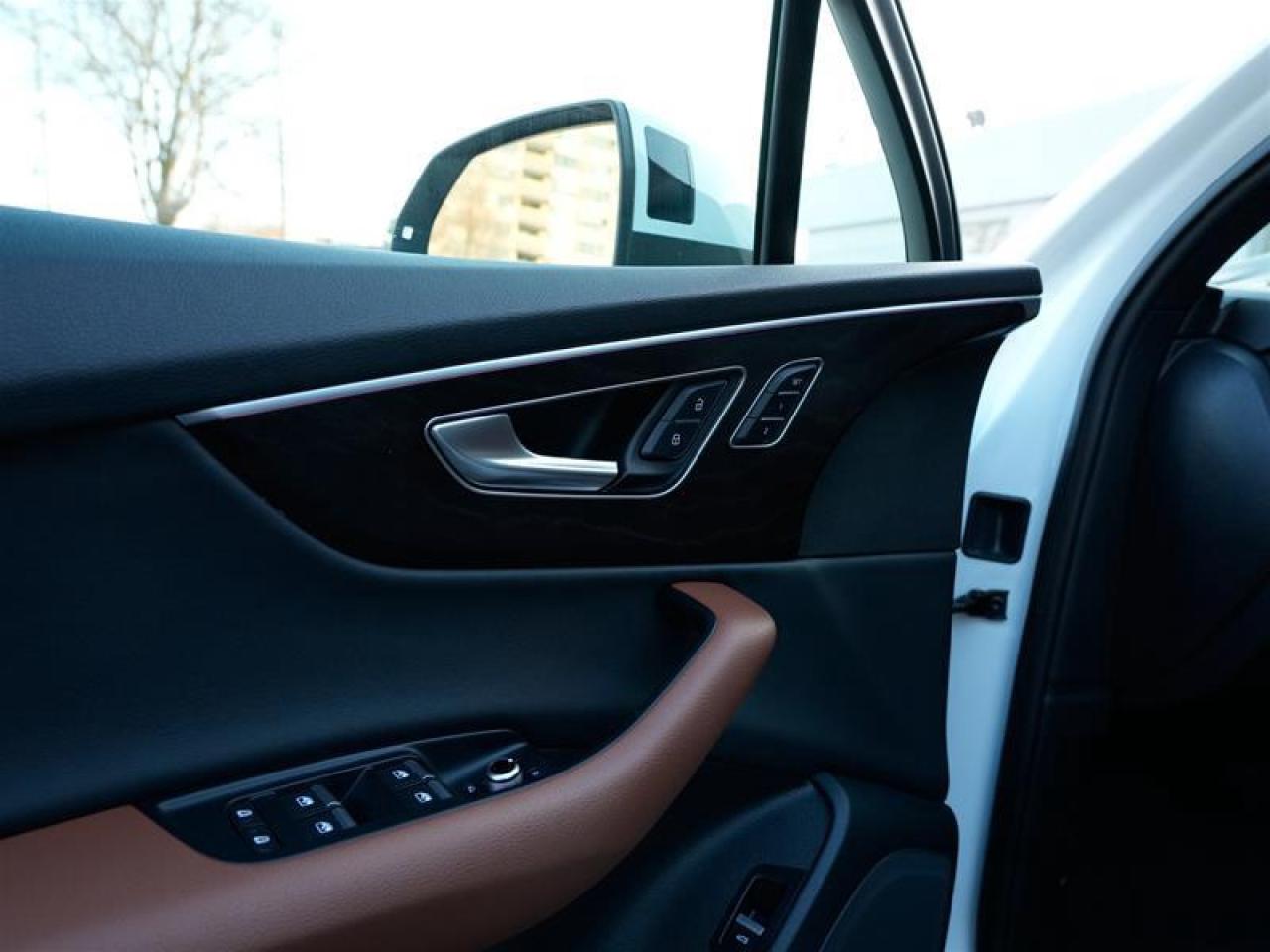 2022 Audi Q7 45 2.0T Komfort quattro 8sp Tiptronic Photo