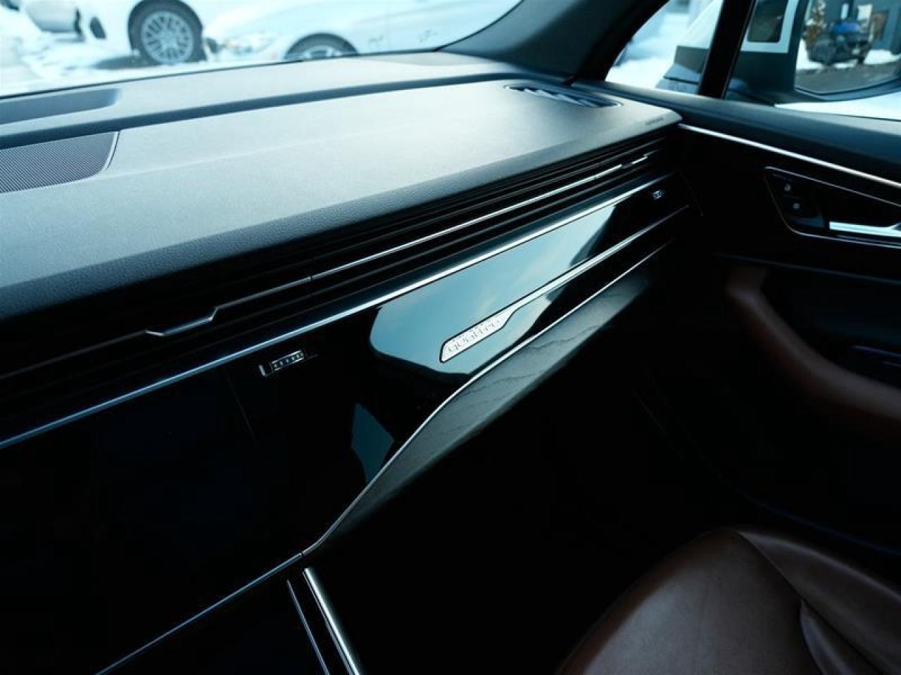 2022 Audi Q7 45 2.0T Komfort quattro 8sp Tiptronic Photo