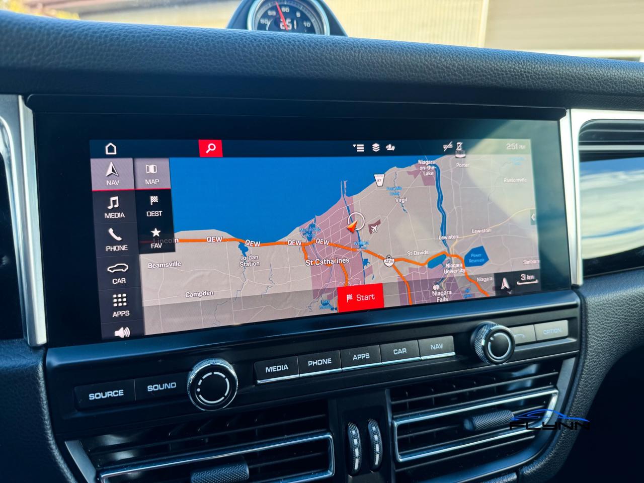 2020 Porsche Macan S CHALK, One Owner, Porsche Ext Warranty! Photo