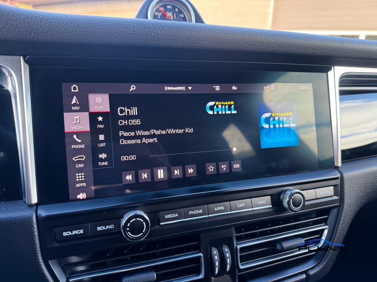 2020 Porsche Macan S CHALK, One Owner, Porsche Ext Warranty! Photo