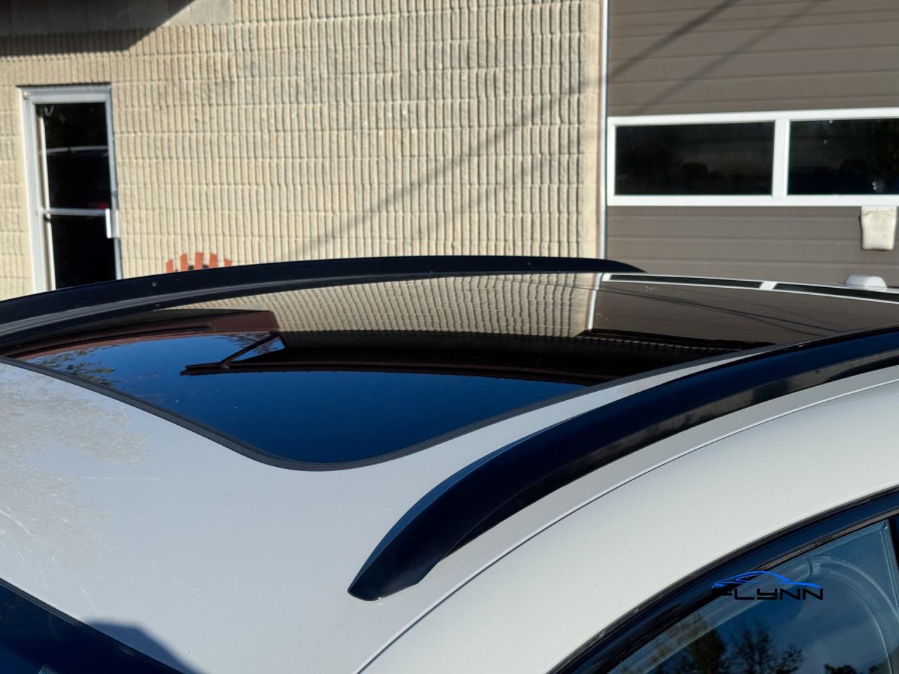 2020 Porsche Macan S CHALK, One Owner, Porsche Ext Warranty! Photo