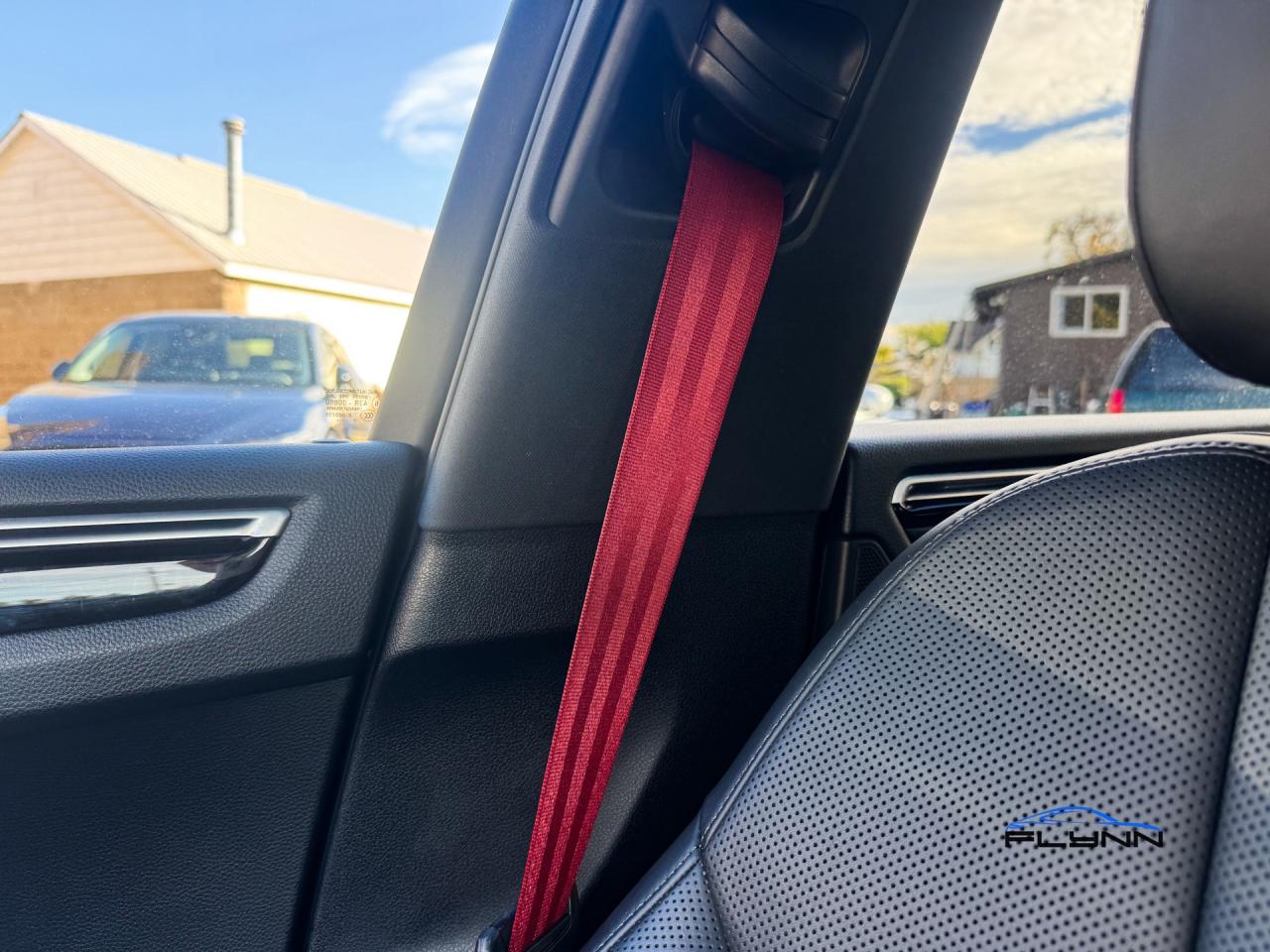 2020 Porsche Macan S CHALK, One Owner, Porsche Ext Warranty! Photo