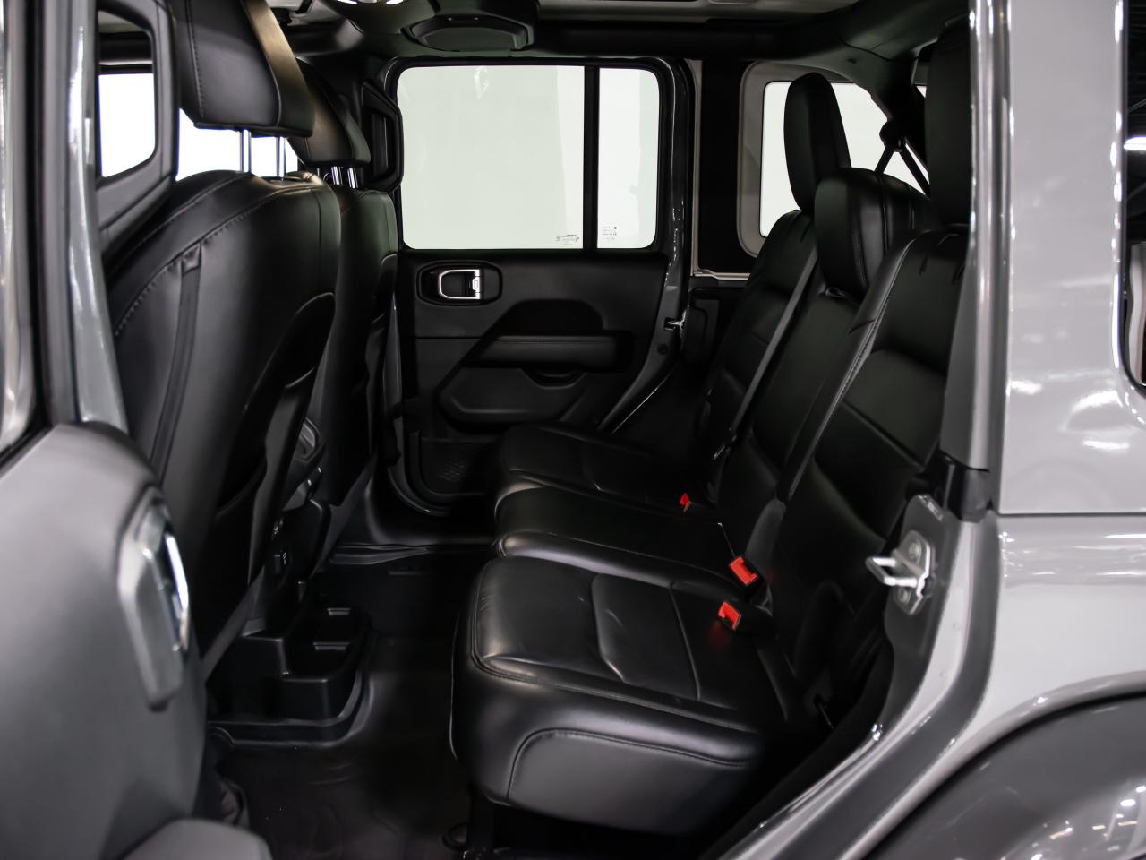 2021 Jeep Wrangler UNLIMITED ALTITUDE 4x4 NAVIGATION REAR VIEW CAMERA Photo