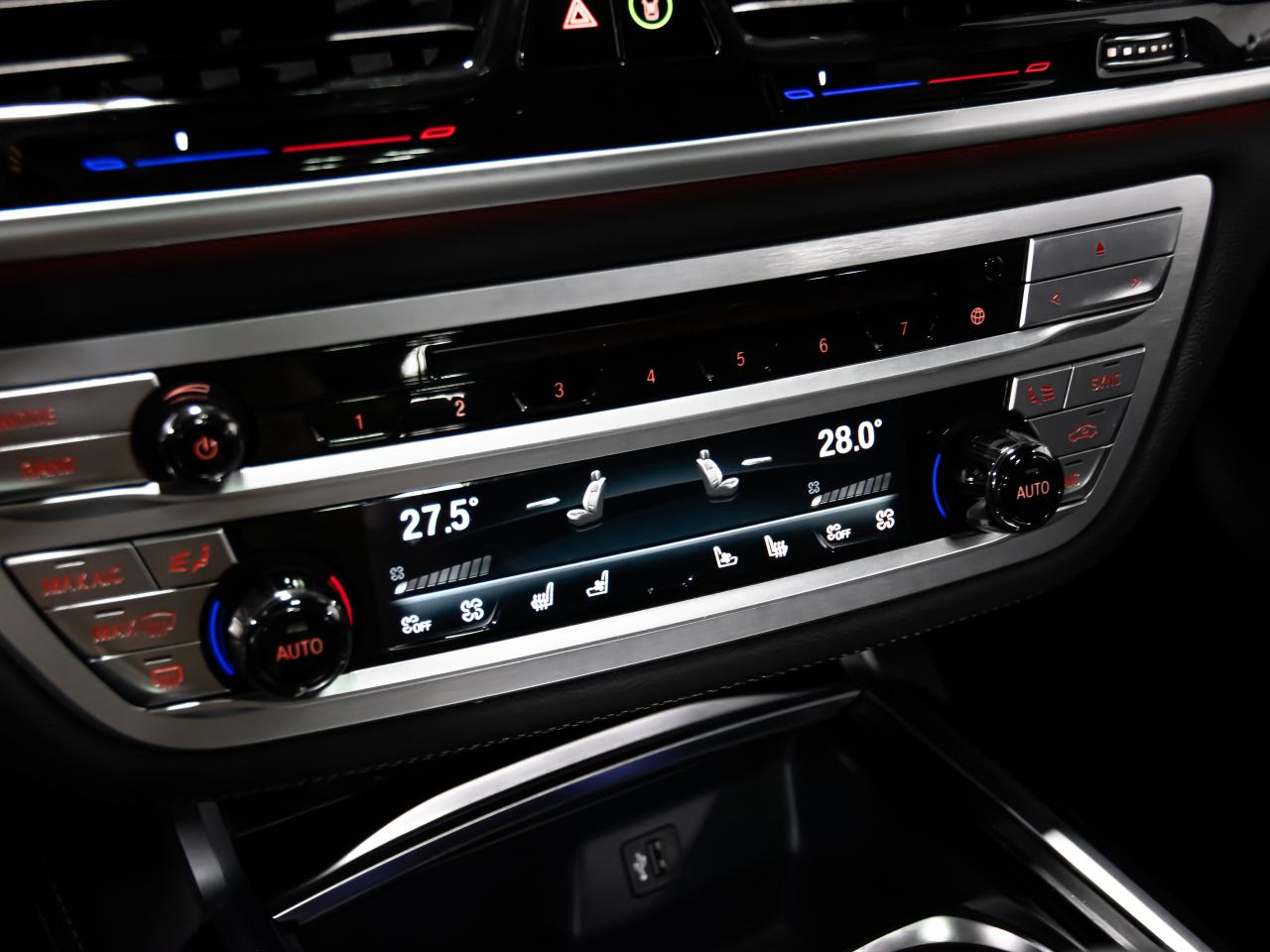 2019 BMW 7 Series 750i xDrive M SPORT HEADS UP BLIND SPOTS NAVI Photo