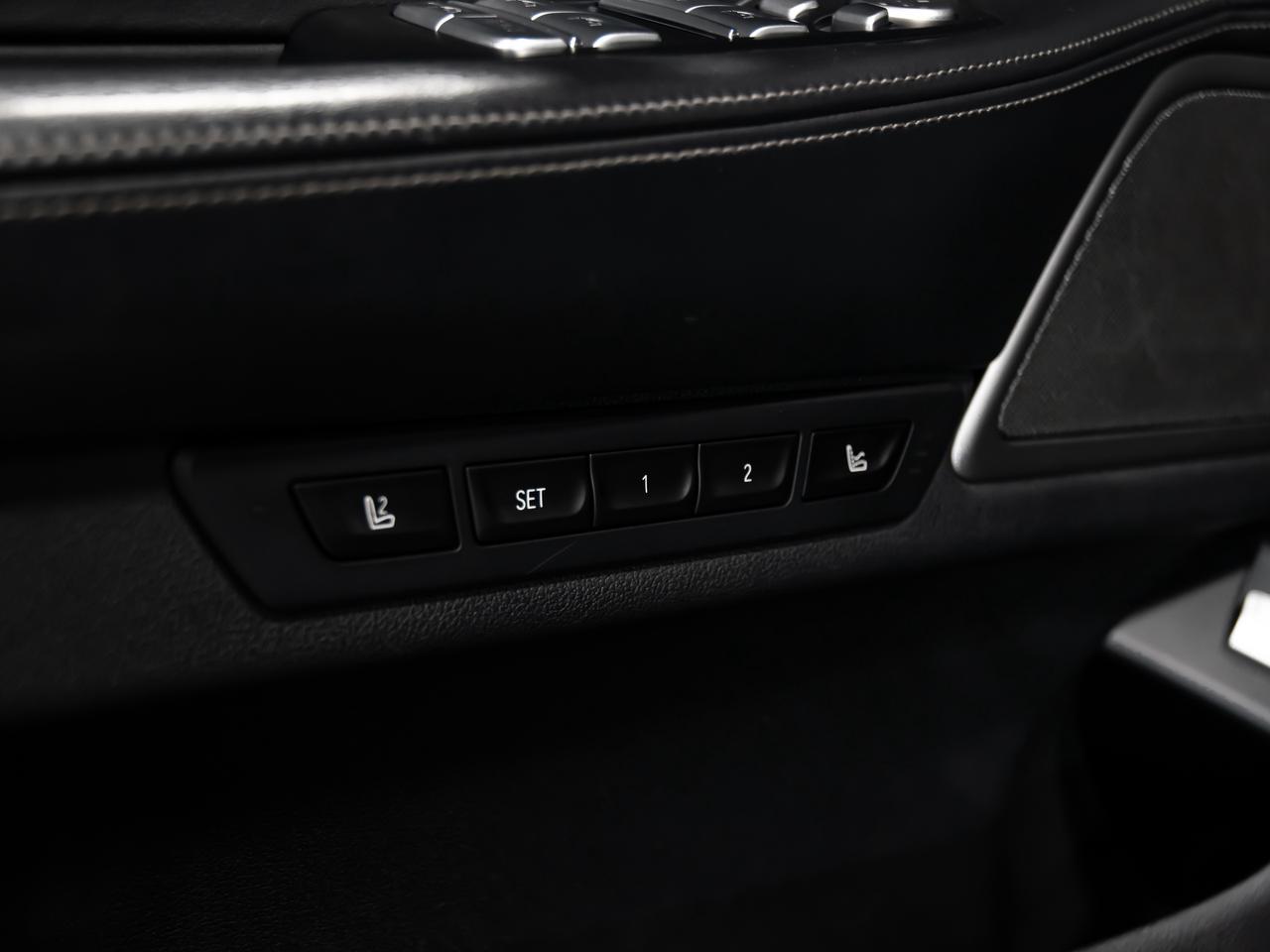 2019 BMW 7 Series 750i xDrive M SPORT EXECUTIVE PKG BLIND SPOTS Photo