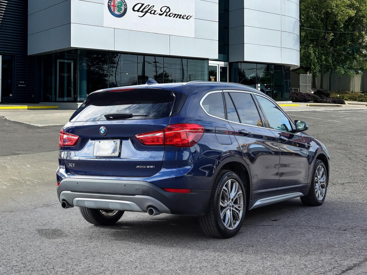 2019 BMW X1 xDrive28i Photo