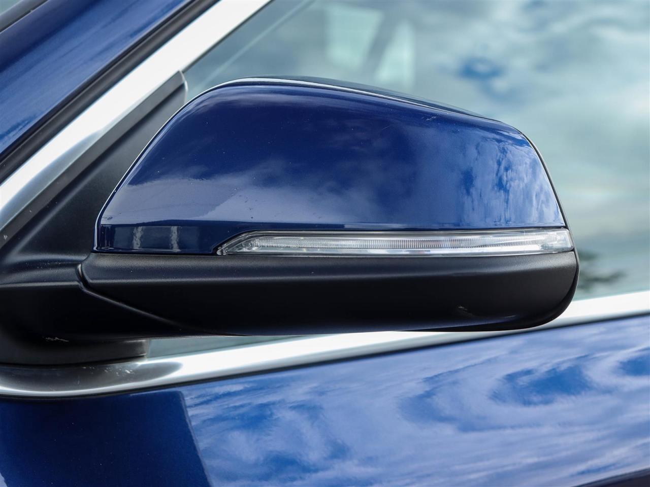 2019 BMW X1 xDrive28i Photo