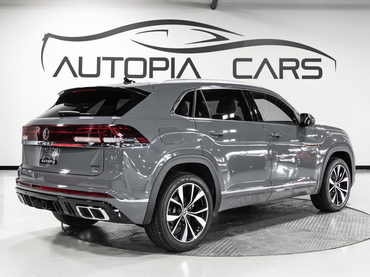 2024 Volkswagen Atlas Cross Sport EXECLINE 2.0 TSI 4MOTION R LINE HEADS UP NAVI Photo3