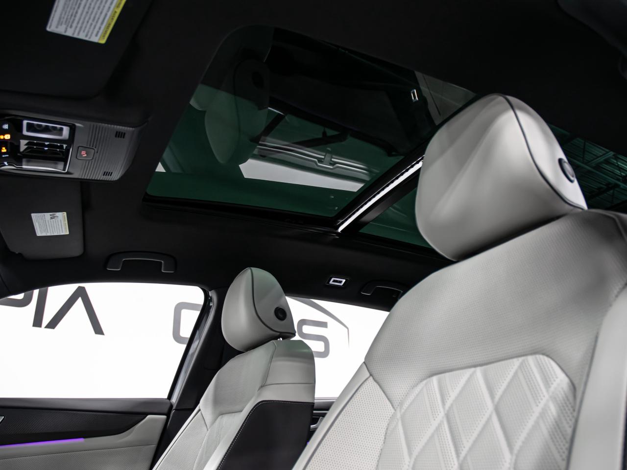 2024 Volkswagen Atlas Cross Sport EXECLINE 2.0 TSI 4MOTION R LINE HEADS UP NAVI Photo