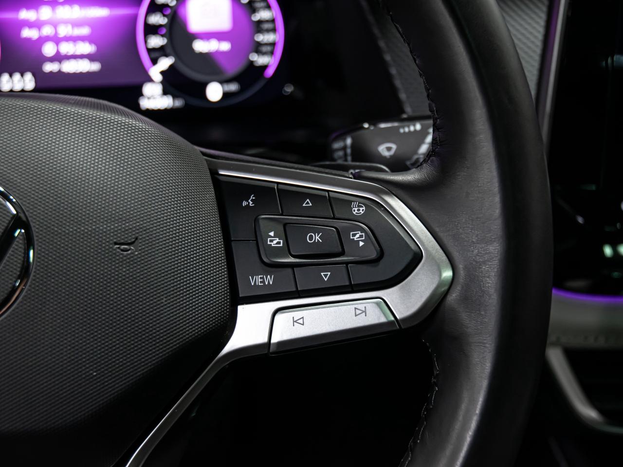 2024 Volkswagen Atlas Cross Sport EXECLINE 2.0 TSI 4MOTION R LINE HEADS UP NAVI Photo