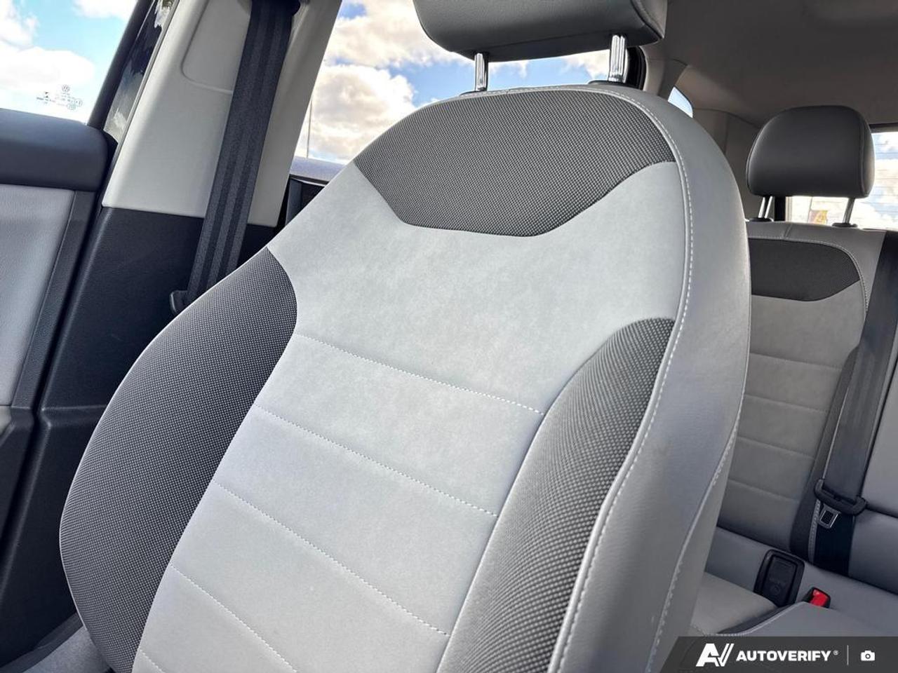 2022 Volkswagen Taos Comfortline BACKUP CAM   BLUETOOTH   HTD SEATS   K Photo