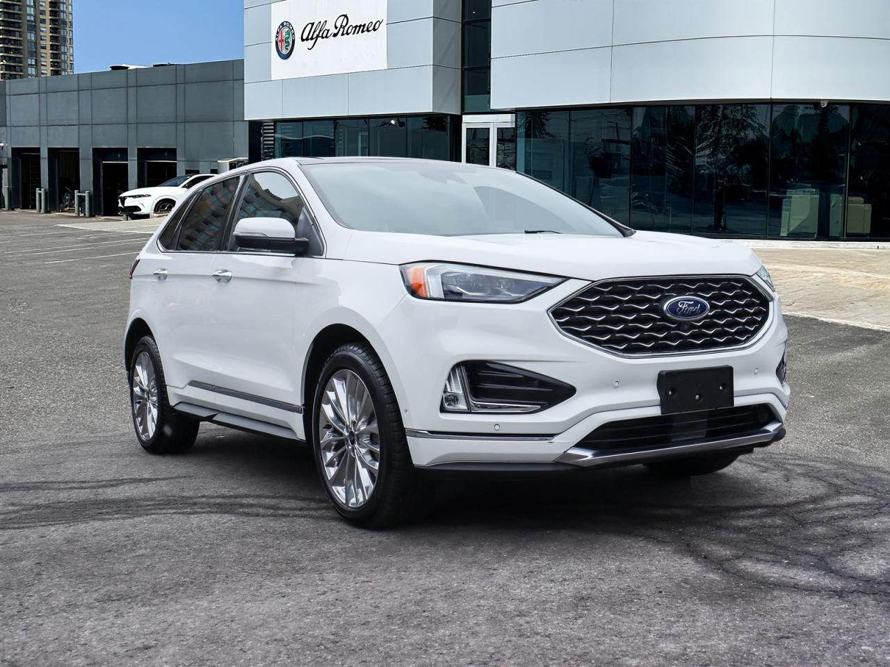 2022 Ford Edge Titanium AWD Photo