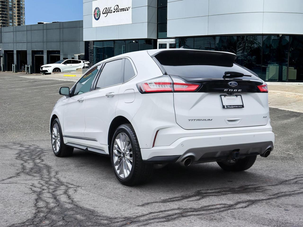 2022 Ford Edge Titanium AWD Photo