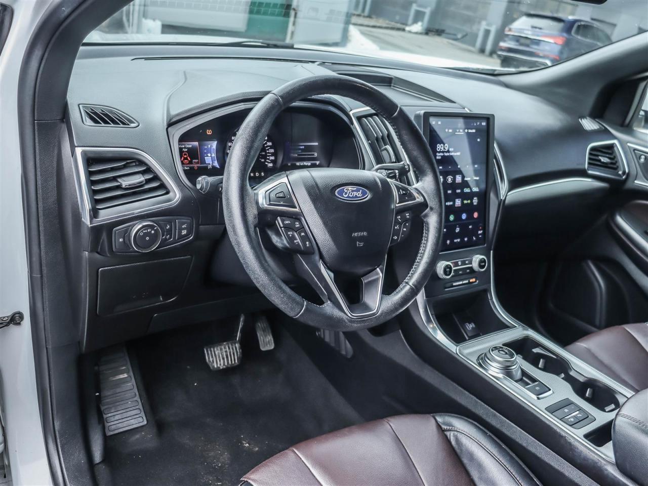 2022 Ford Edge Titanium AWD Photo