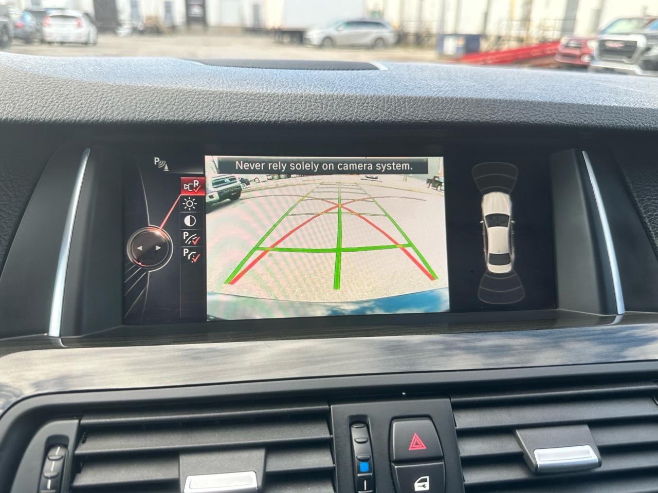 2015 BMW 5 Series 528i xDrive AWD ~ SAFETY INCLUDED Photo