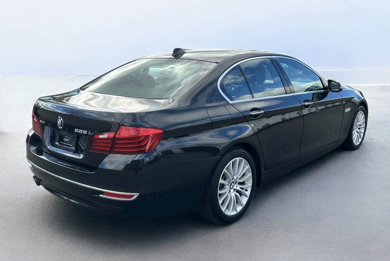 2015 BMW 5 Series 528i xDrive AWD ~ SAFETY INCLUDED Photo
