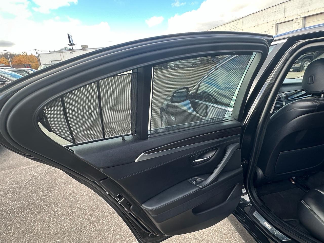2015 BMW 5 Series 528i xDrive AWD ~ SAFETY INCLUDED Photo