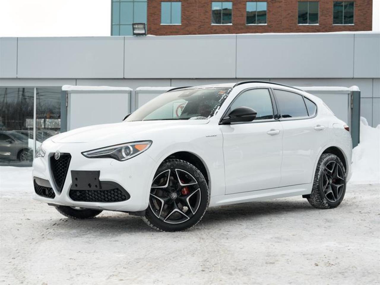 2023 Alfa Romeo Stelvio TI AWD Photo0