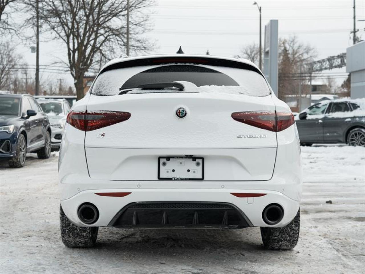 2023 Alfa Romeo Stelvio TI AWD Photo