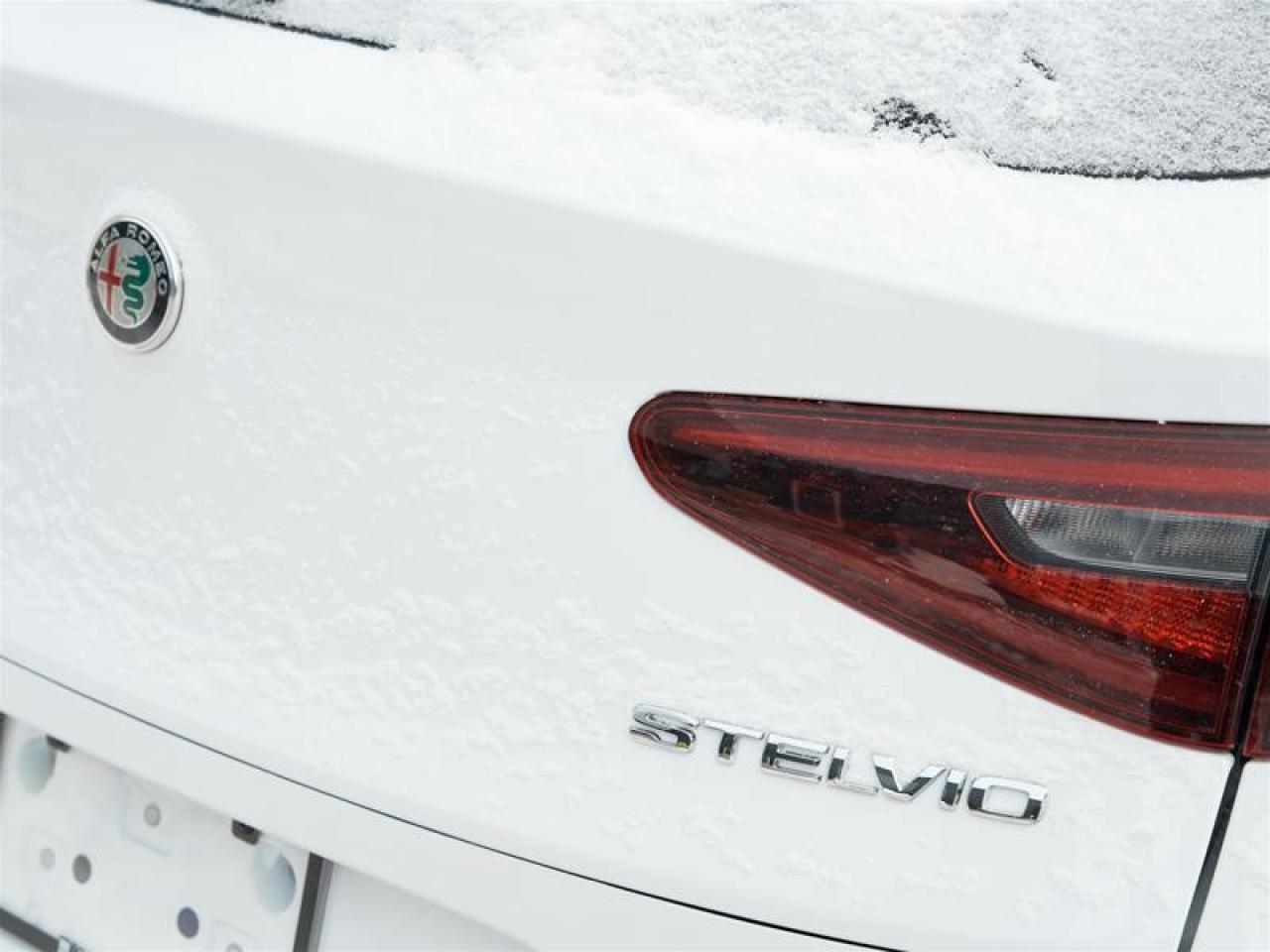2023 Alfa Romeo Stelvio TI AWD Photo