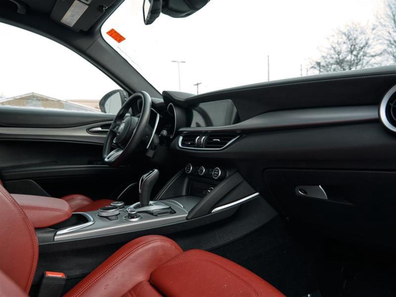 2023 Alfa Romeo Stelvio TI AWD Photo