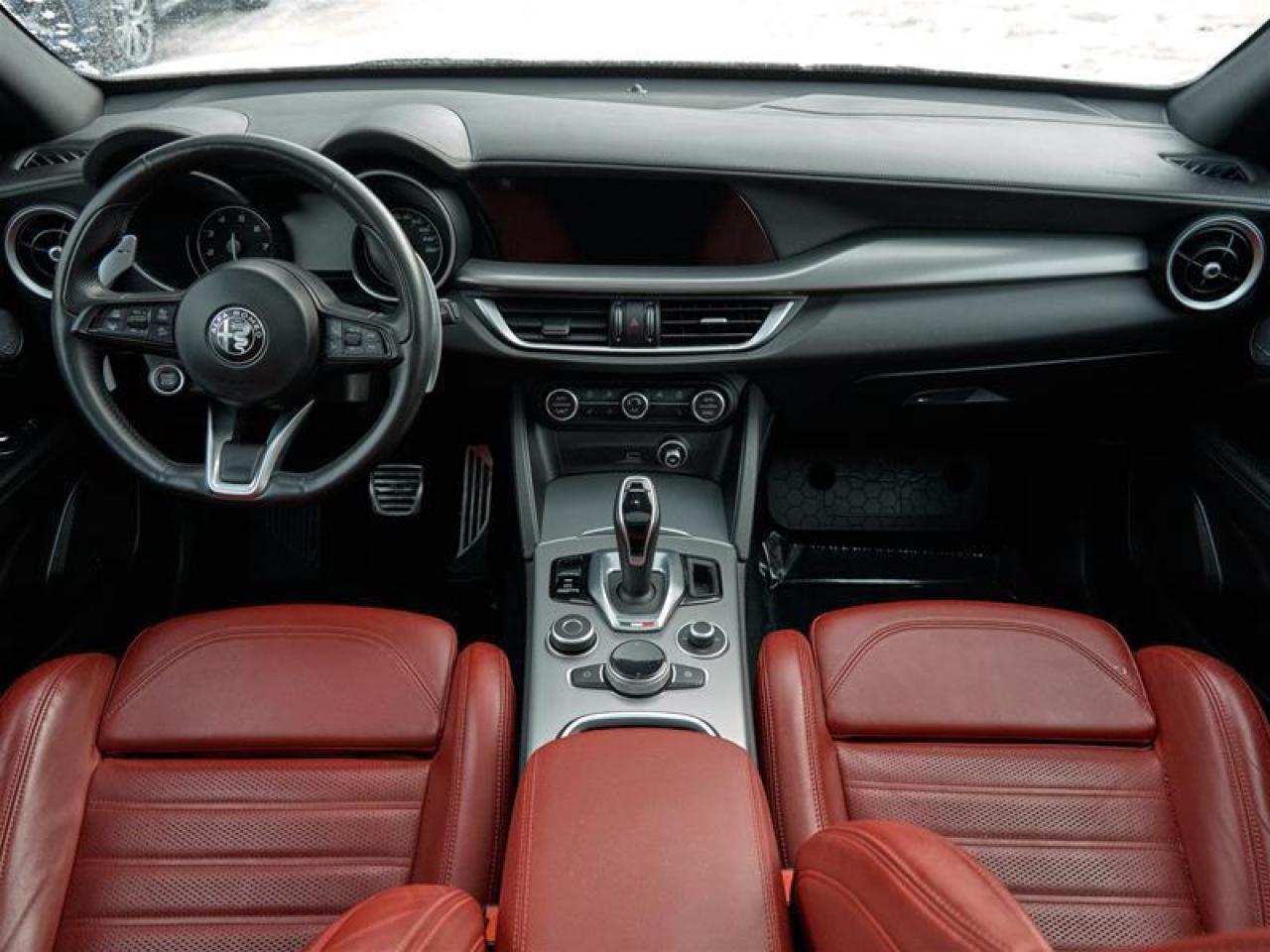 2023 Alfa Romeo Stelvio TI AWD Photo