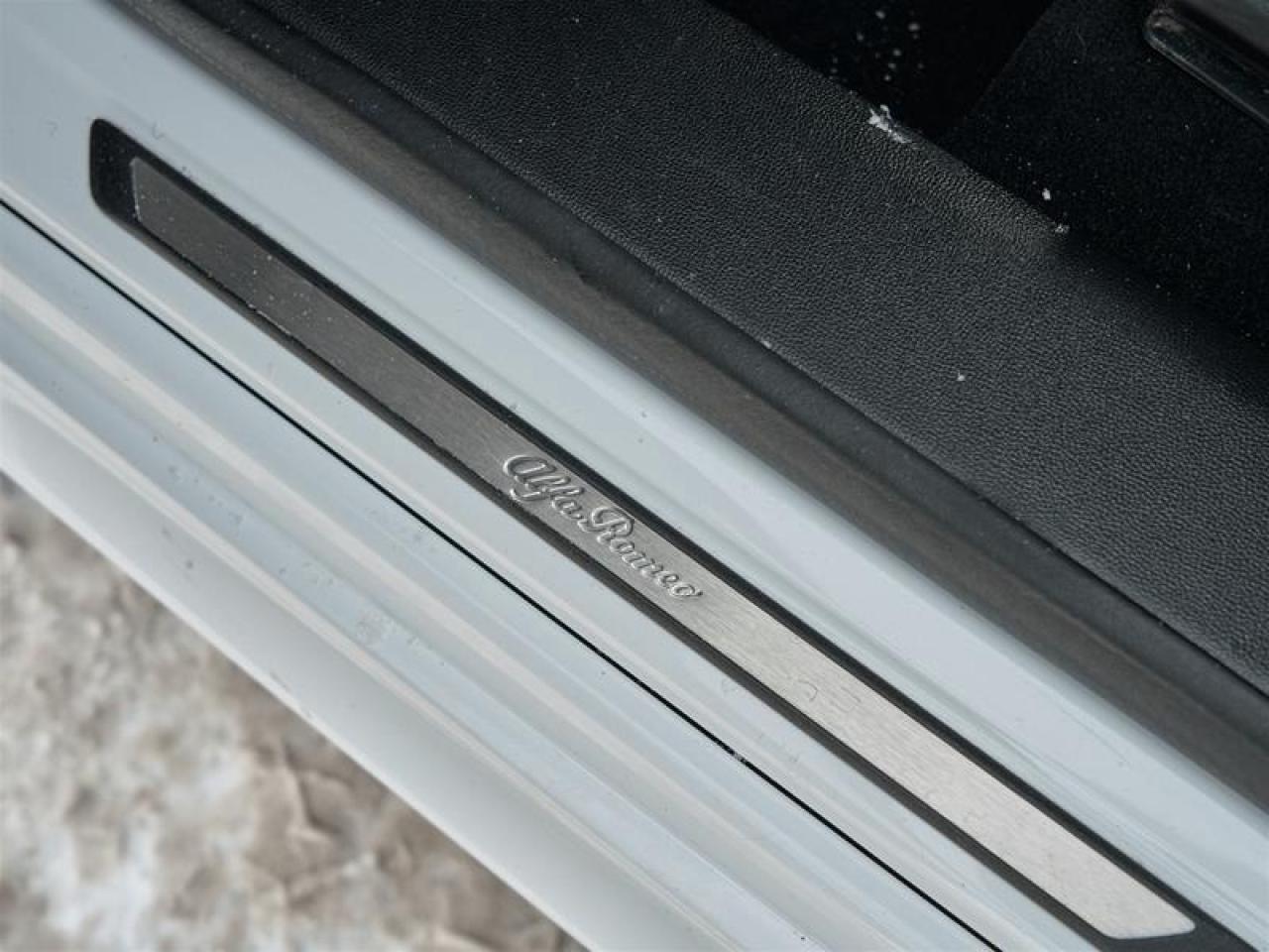 2023 Alfa Romeo Stelvio TI AWD Photo