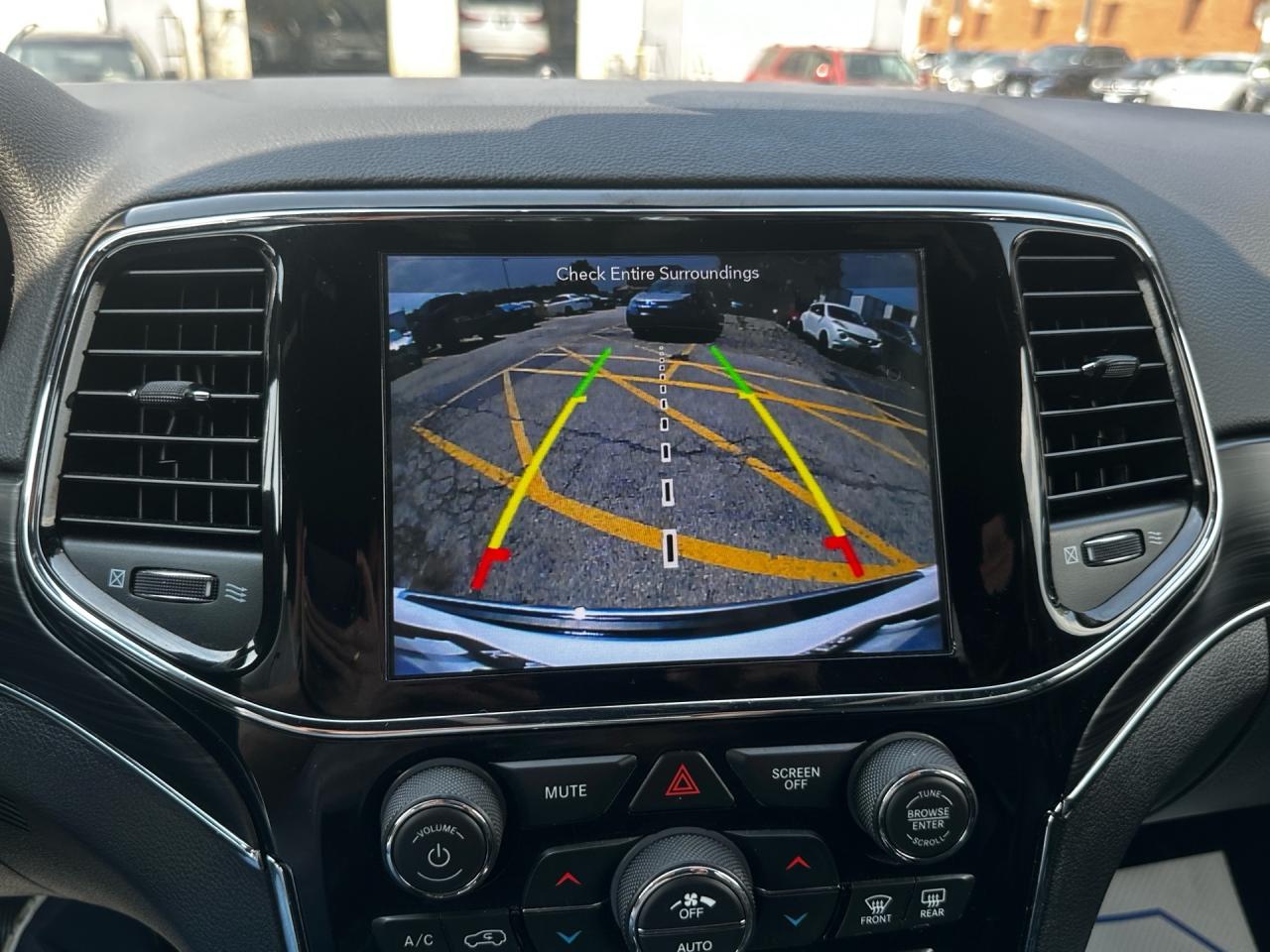 2019 Jeep Grand Cherokee Limited ~ 4WD ~ LEATHER ~ NAVIGATION ~ CERTIFIED Photo