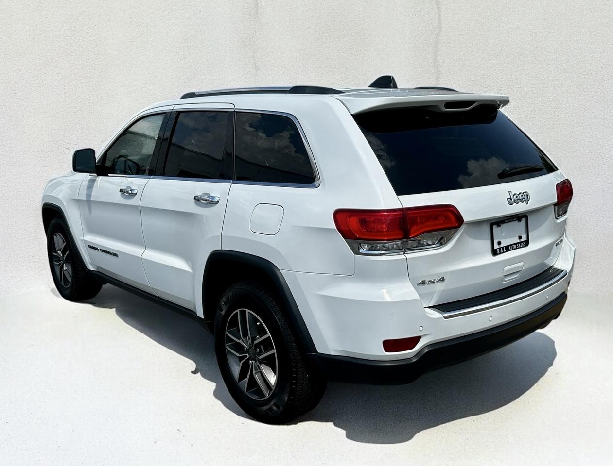 2019 Jeep Grand Cherokee Limited ~ 4WD ~ LEATHER ~ NAVIGATION ~ CERTIFIED Photo