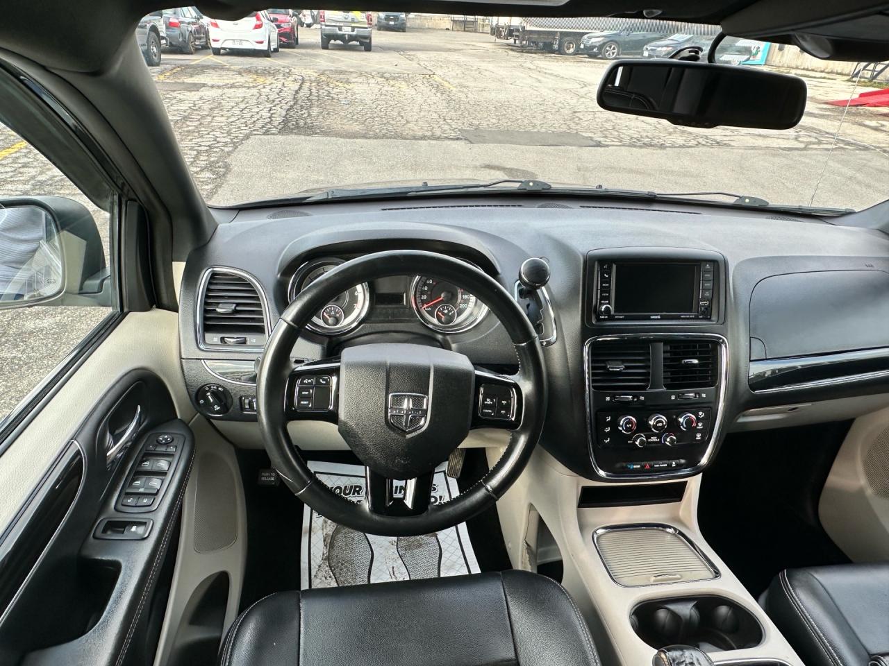 2017 Dodge Grand Caravan SXT Premium Plus ~ DVD ~ PWR DOORS ~ CERTIFIED Photo4