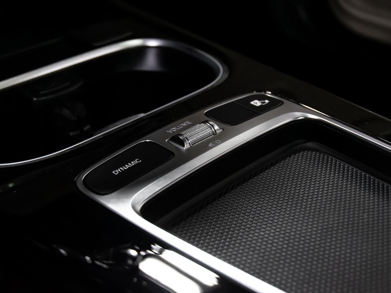 2024 Mercedes-Benz CLA 250 4MATIC LOW KM REAR VIEW CAM PADDLE SHIFTERS Photo