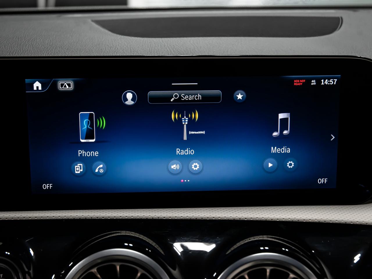 2024 Mercedes-Benz CLA 250 4MATIC LOW KM REAR VIEW CAM PADDLE SHIFTERS Photo