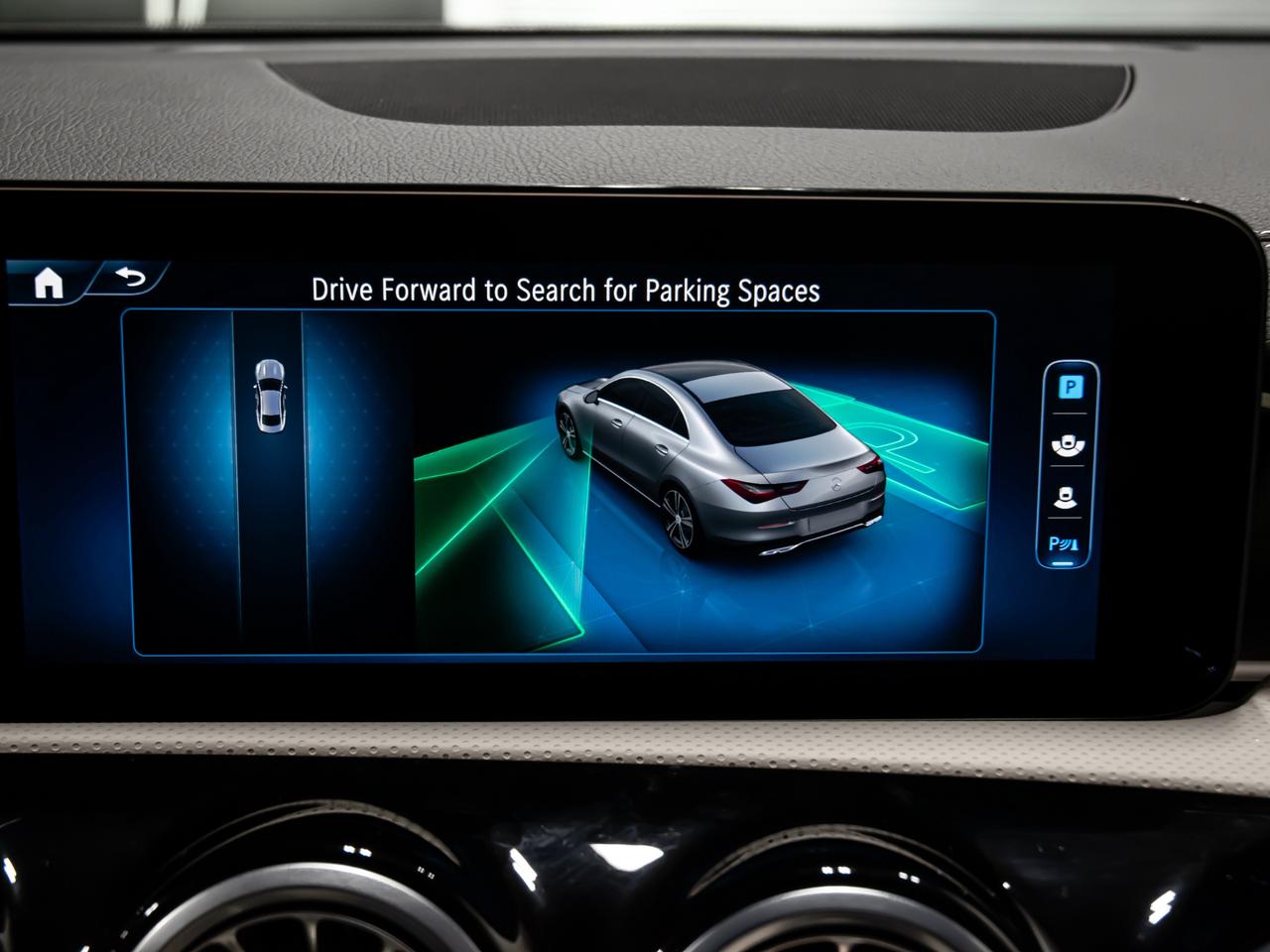 2024 Mercedes-Benz CLA 250 4MATIC LOW KM REAR VIEW CAM PADDLE SHIFTERS Photo