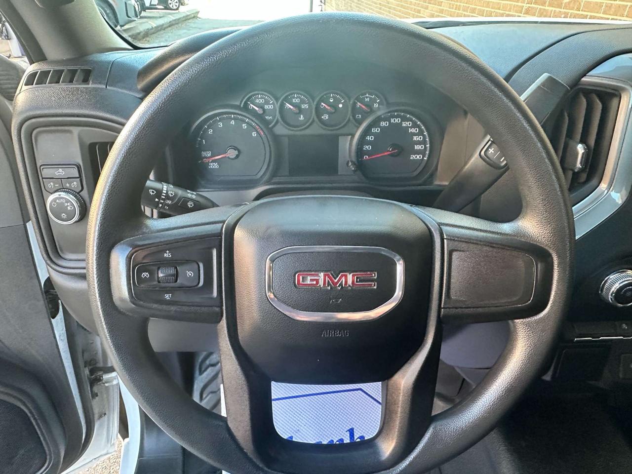 2022 GMC Sierra 1500 2WD Reg Cab 140 Pro ~ V8 ~ 5.3L Photo