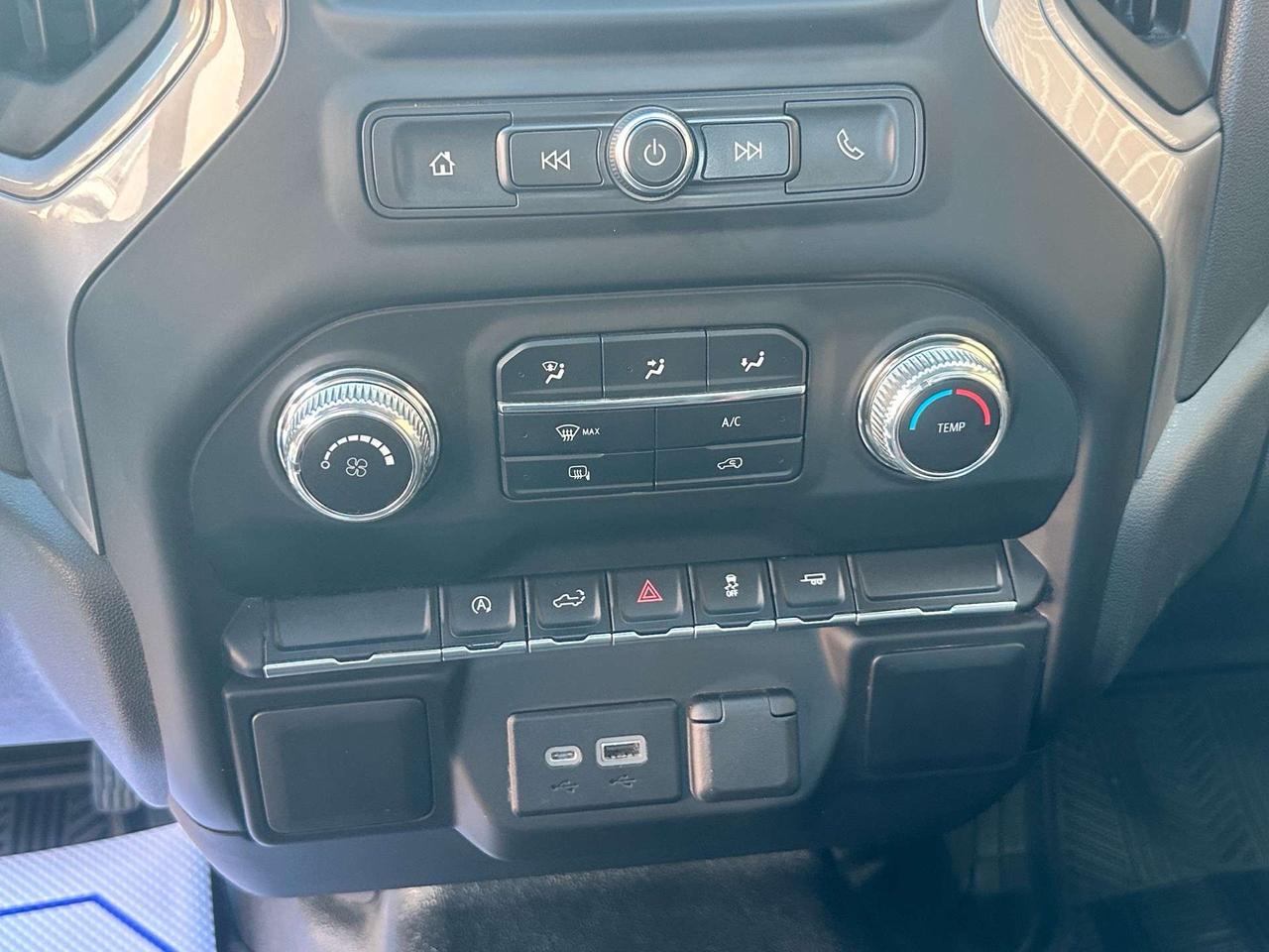 2022 GMC Sierra 1500 2WD Reg Cab 140 Pro ~ V8 ~ 5.3L Photo