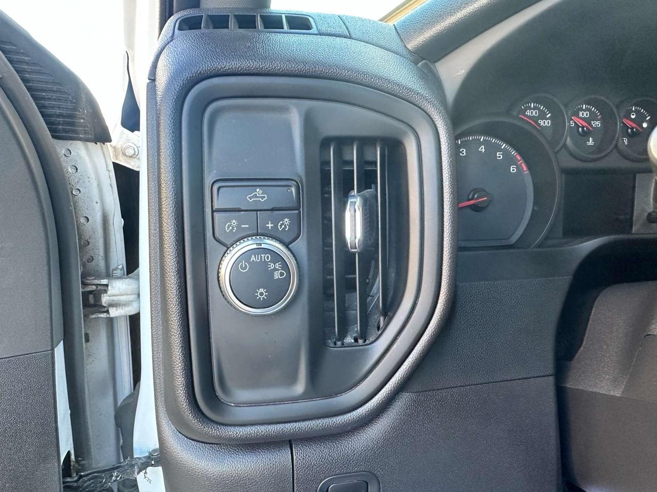 2022 GMC Sierra 1500 2WD Reg Cab 140 Pro ~ V8 ~ 5.3L Photo