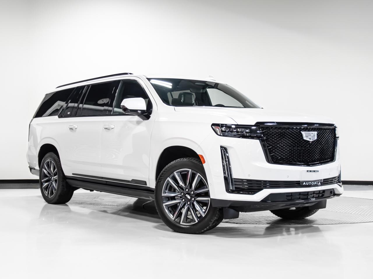 2021 Cadillac Escalade ESV 4WD SPORT PLATIMUM ESV SUPER CRUISE PKG SPORT PLAT Photo