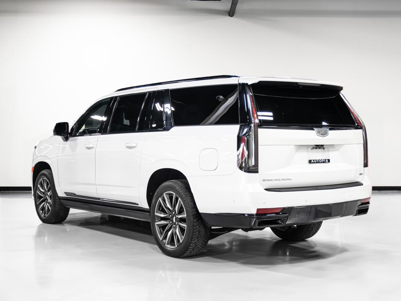 2021 Cadillac Escalade ESV 4WD SPORT PLATIMUM ESV SUPER CRUISE PKG SPORT PLAT Photo