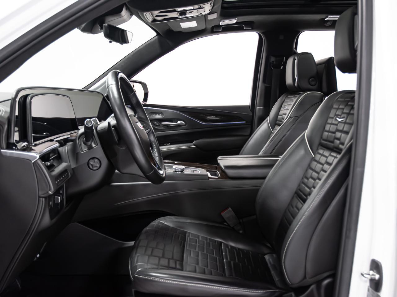 2021 Cadillac Escalade ESV 4WD SPORT PLATIMUM ESV SUPER CRUISE PKG SPORT PLAT Photo