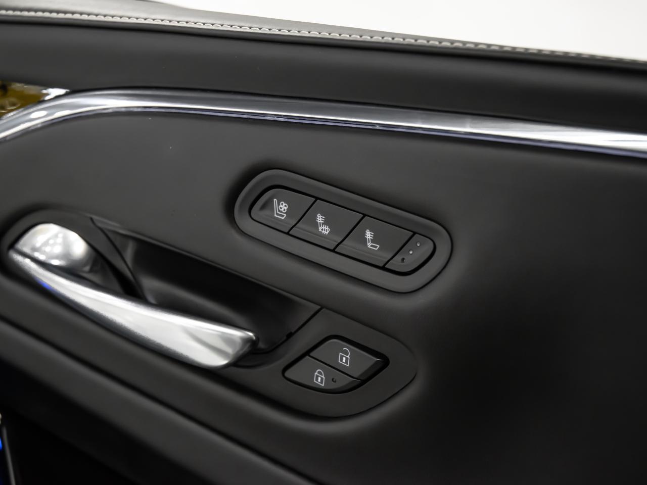 2021 Cadillac Escalade ESV 4WD SPORT PLATIMUM ESV SUPER CRUISE PKG SPORT PLAT Photo