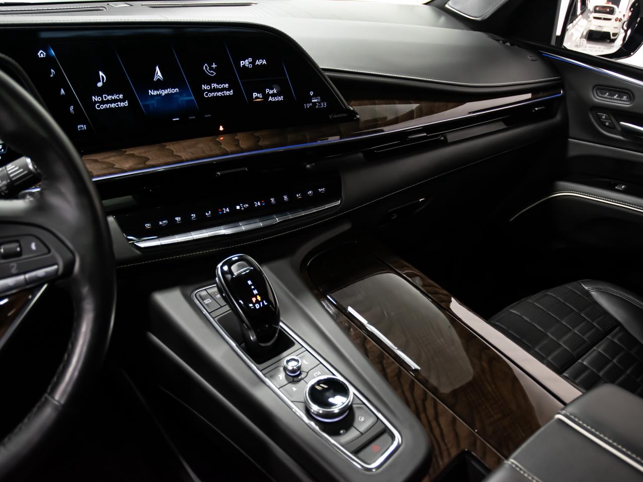 2021 Cadillac Escalade ESV 4WD SPORT PLATIMUM ESV SUPER CRUISE PKG SPORT PLAT Photo