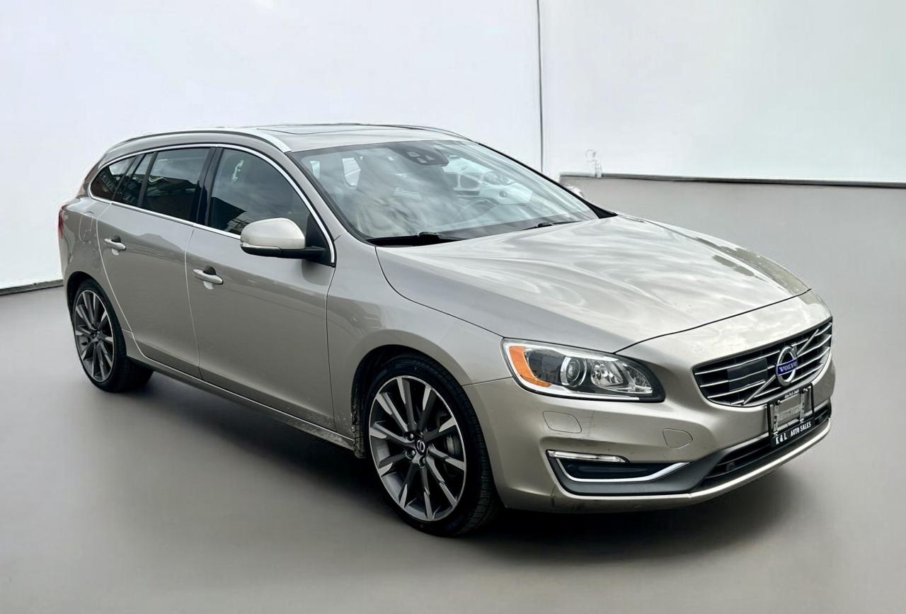 2015 Volvo V60 Platinum ~ T5 ~ AWD ~ NO ACCIDENTS Photo