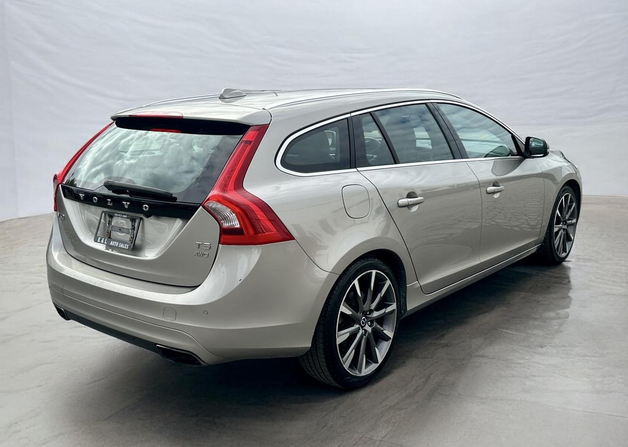 2015 Volvo V60 Platinum ~ T5 ~ AWD ~ NO ACCIDENTS Photo