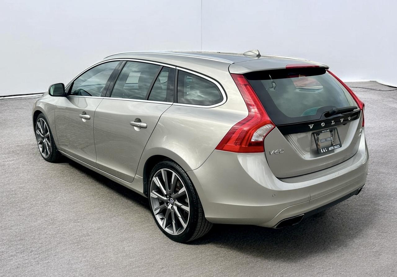 2015 Volvo V60 Platinum ~ T5 ~ AWD ~ NO ACCIDENTS Photo