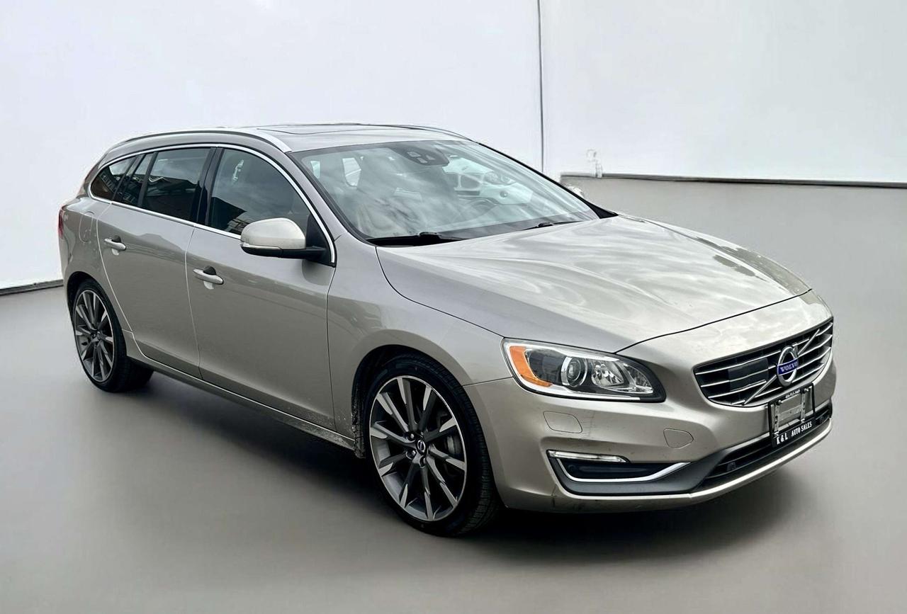 2015 Volvo V60 Platinum ~ T5 ~ AWD ~ NO ACCIDENTS Photo1