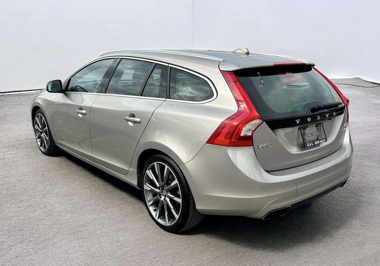 2015 Volvo V60 Platinum ~ T5 ~ AWD ~ NO ACCIDENTS Photo3