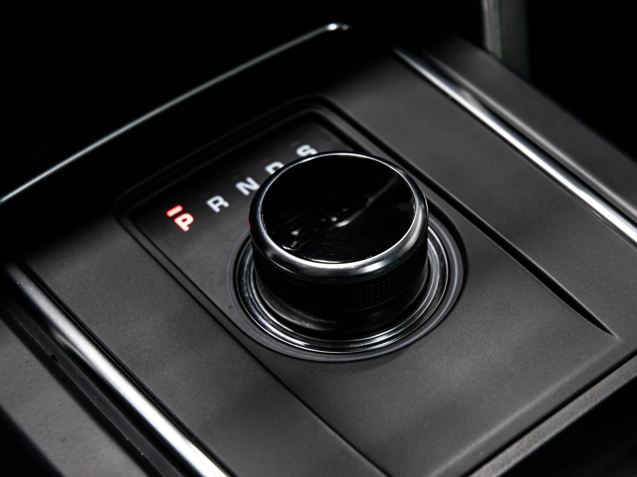 2019 Land Rover Discovery Sport SE AWD BLIND SPOTS NAVIGATION REAR VIEW CAMERA Photo